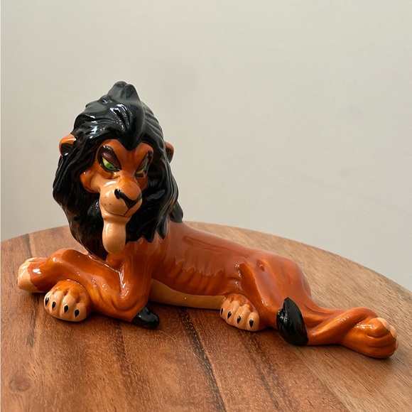 Disney Vintage Scar Porcelain Figurine The Lion King Statue China Movie Decor - Picture 6 of 6